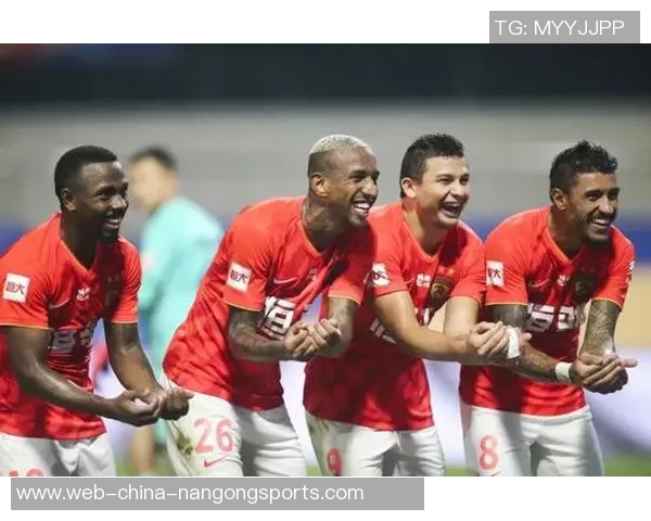 全球足球盛事奖杯的历史与意义探讨