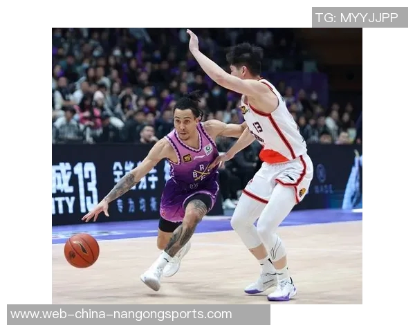 CBA明星赛篮球铁匠展现精湛技艺引领全场激情对决